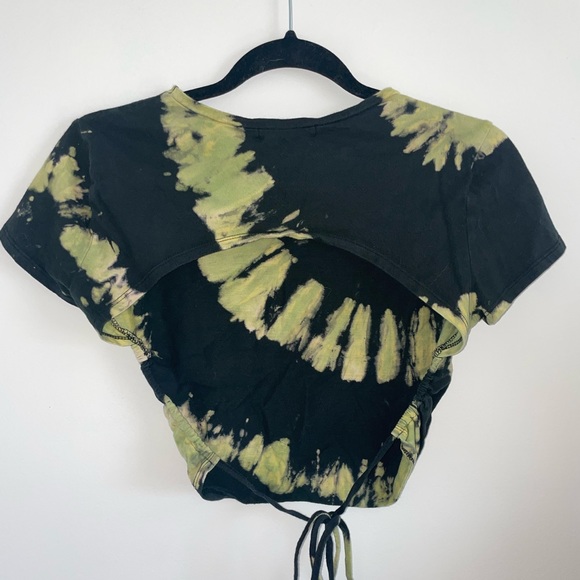 Open Back Crop Top - Picture 2 of 3